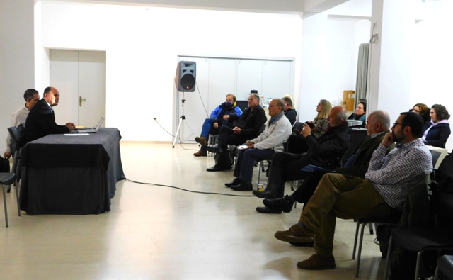 IAKOVOS GRILLHS EXOIKONOMO 4