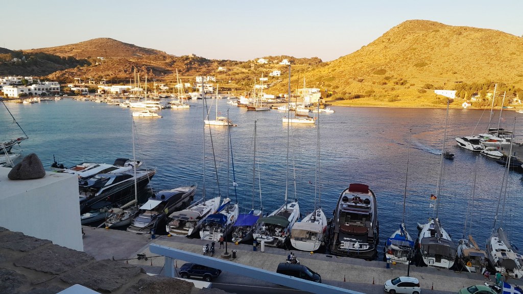 MARINA SKAFOI NIKOS 15