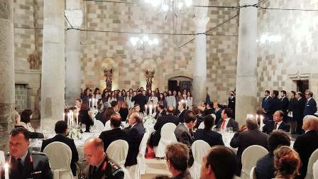 XATZHMARKOS DIETHNES DIKAIO2