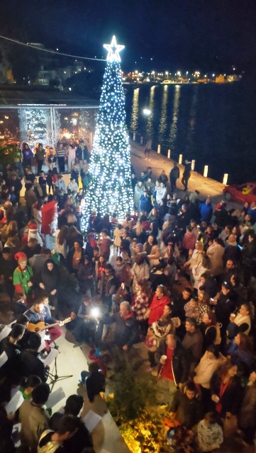 XRISTOU DENDRO SKALAS 6jpg