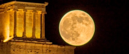 n FULL MOON GREECE large570