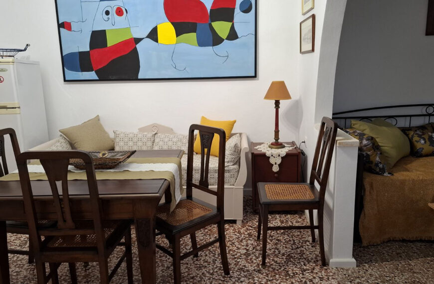 Ενοικιάζεται μονοκατοικία στην Σκάλα Πάτμου από 15 Σεπτεμβρίου 2026 έως 15 Ιουνίου 2027.