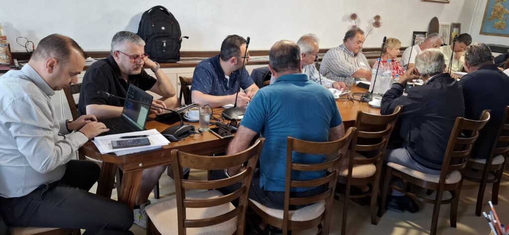 Δικαίωση της εφημερίδας μας για τα 3.500.000 της ΟΧΕ.  Παραδοχή του  δημάρχου ότι σε συνεννόηση με τον περιφερειάρχη, τα διέθεσε σε ένα έργο και όχι στα τρία του προγράμματος .